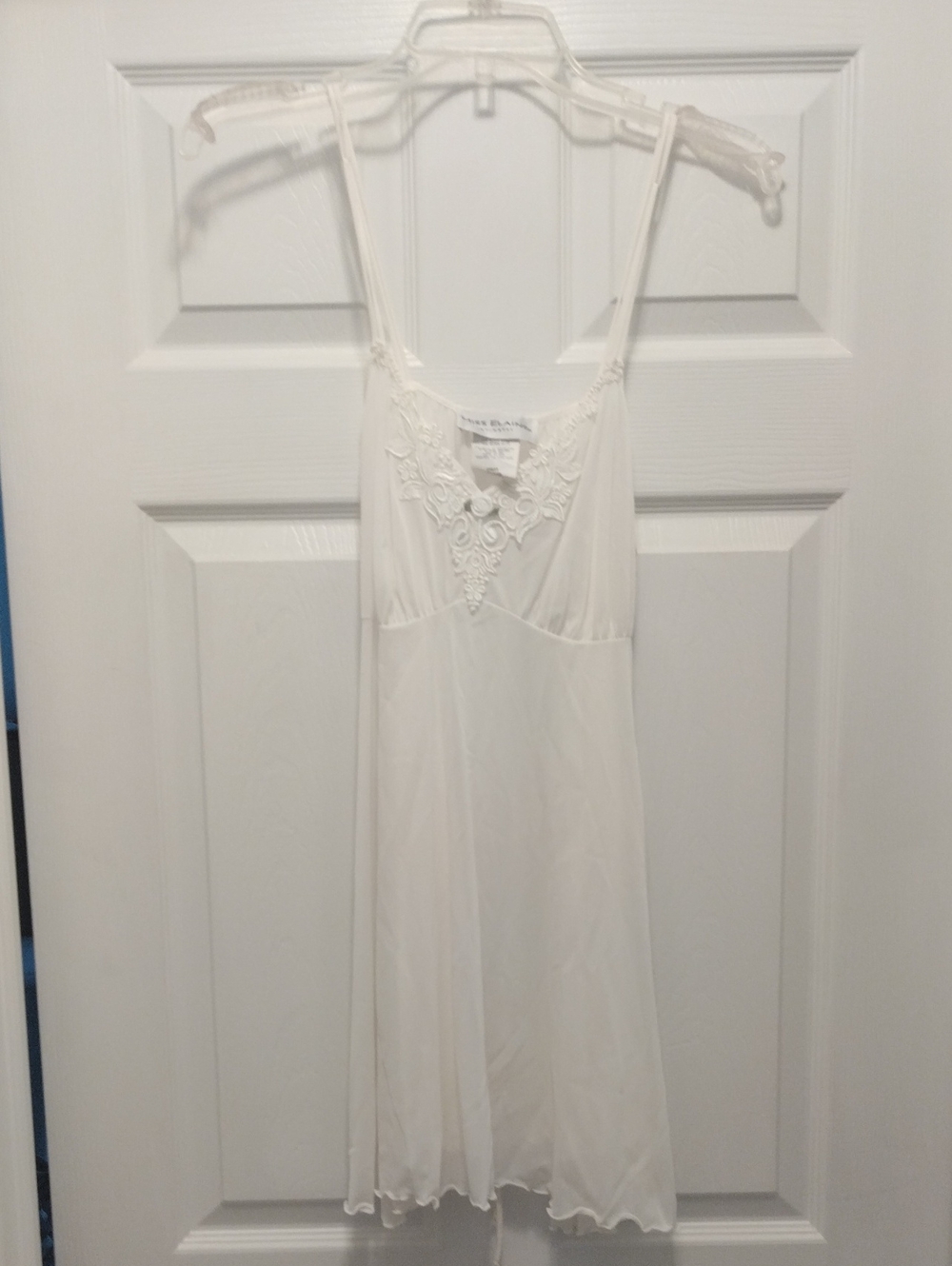 Miss Elaine Beautiful Vintage White Lace-Trim Mini Nightgown/Negligee
